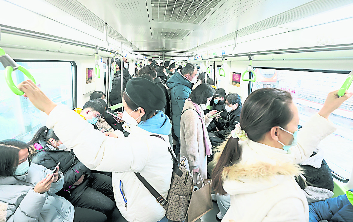 北京上海等城市加速松绑乘公交不查核酸