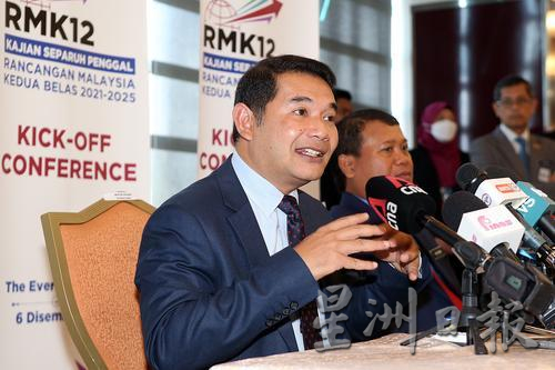 否认大选前商组政府 拉菲兹:“没料到国阵只赢30席!”