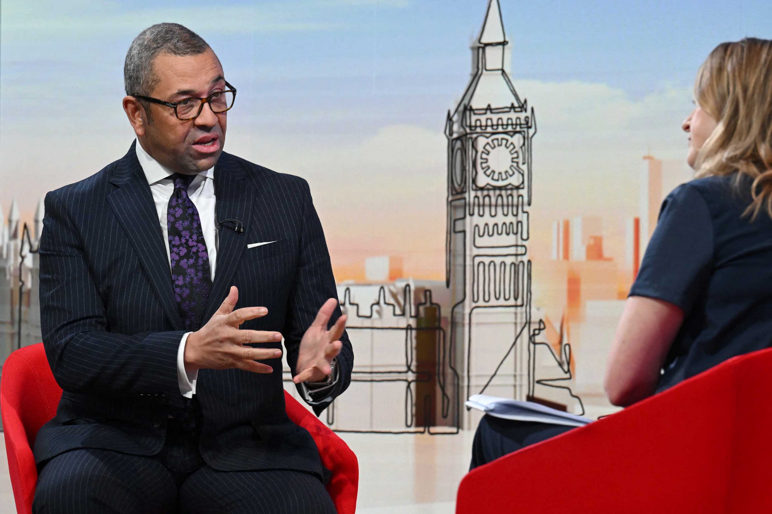 呼声要求对中强硬 英外长：外交政策基于法治