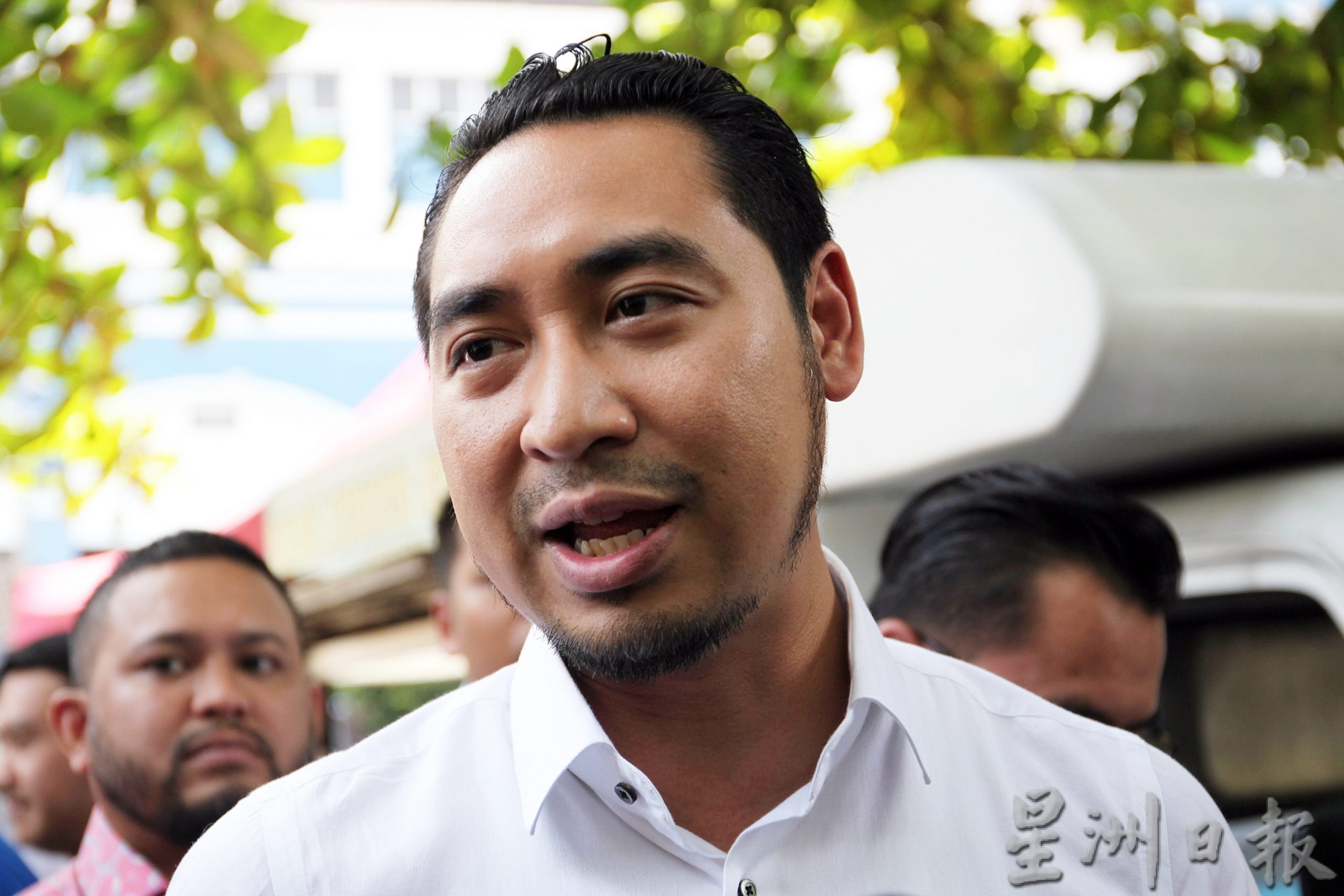 土青团今报案 否认选举资金来自博彩公司