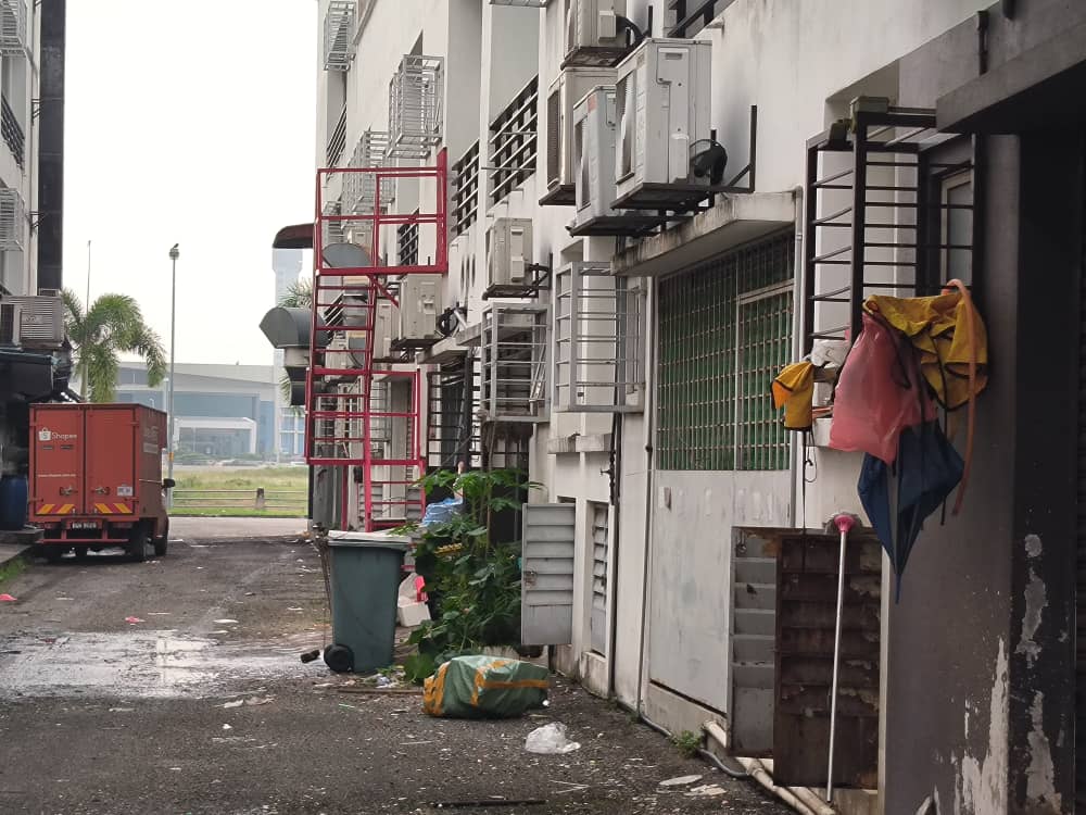 垃圾没清偷偷扩建 市会视察揪出问题根治