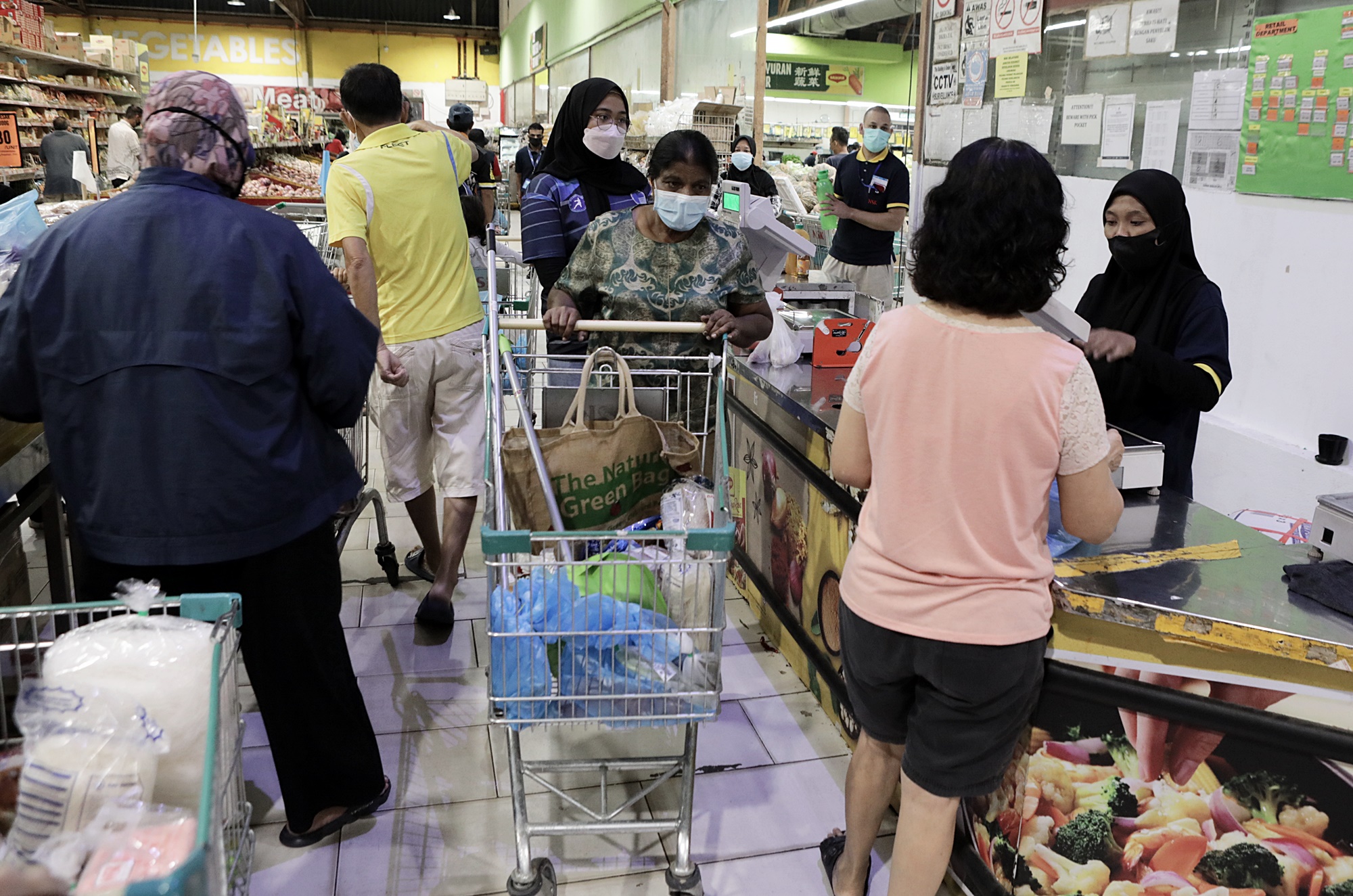 大都会-雪州国内贸易及生活费局执法组