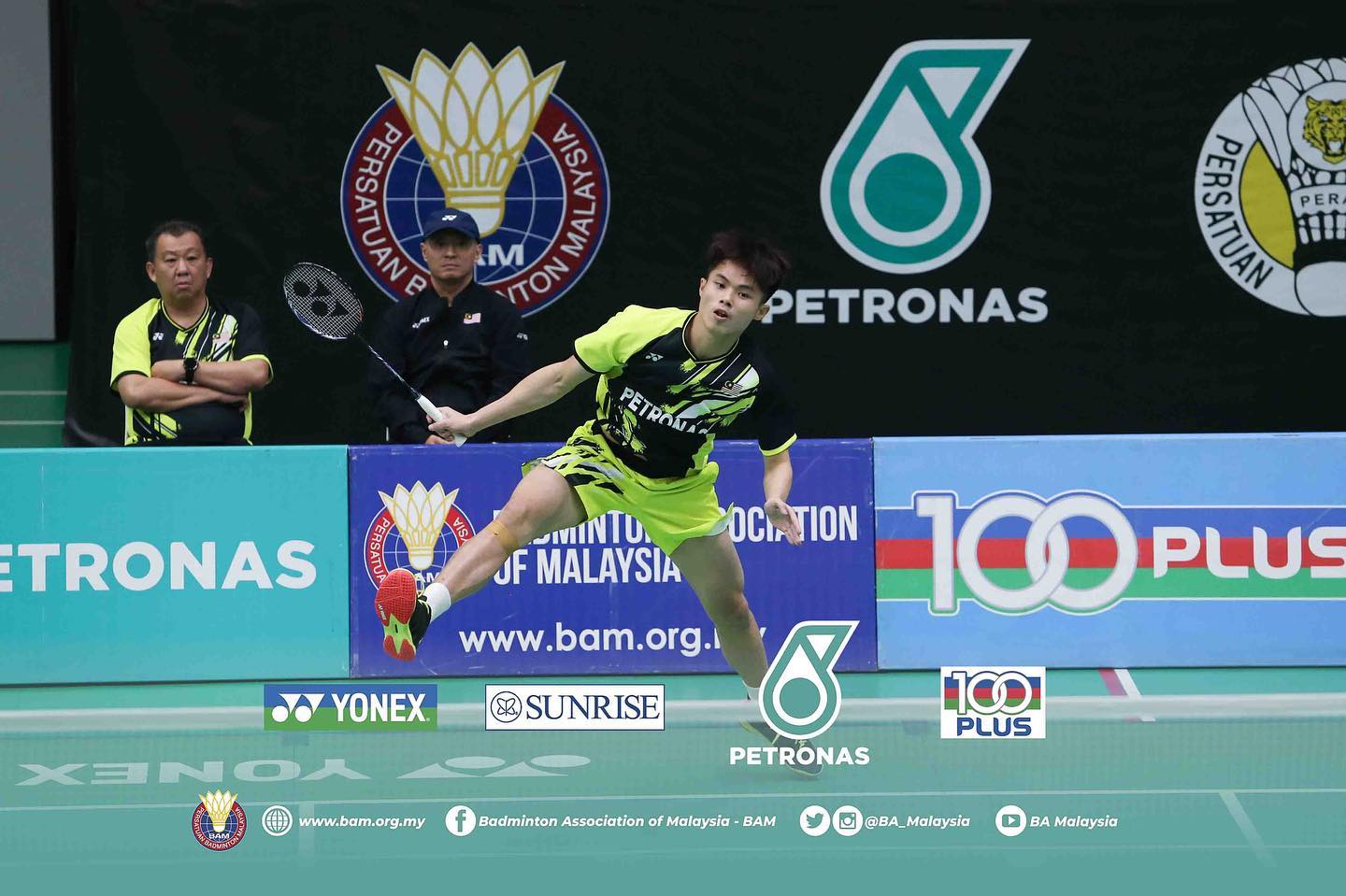 大马羽球国际挑战| 詹俊为中途退赛丢冠  首维爆冷挫峻豪晋4强