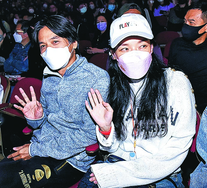 太空Look再踏红馆  陈奕迅吐曾担心一睡不起