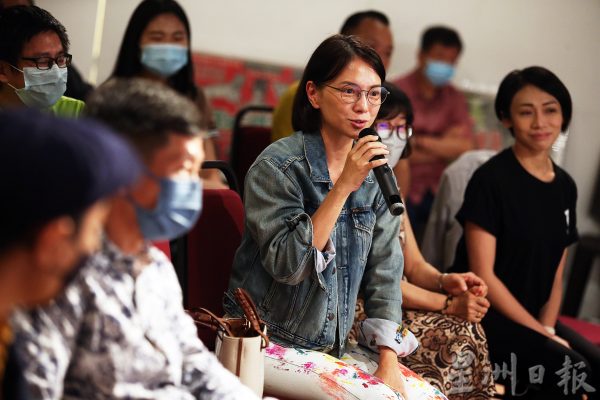 奥斯卡最佳纪录短片奖导演杨紫烨:得奖不意味着是一件好事