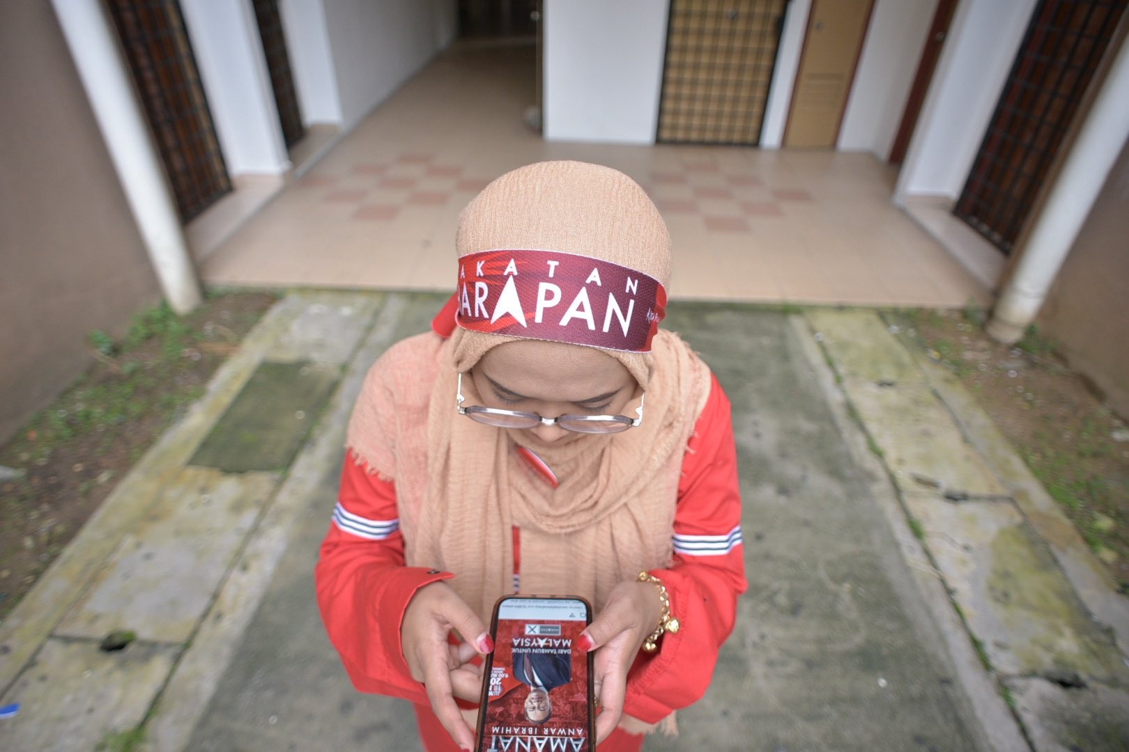 女子承诺安华任相今年嫁!成功求到姻缘嫁华裔穆斯林