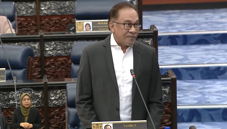 安华提呈总额逾1077亿1867万令吉“迷你财政预算案”