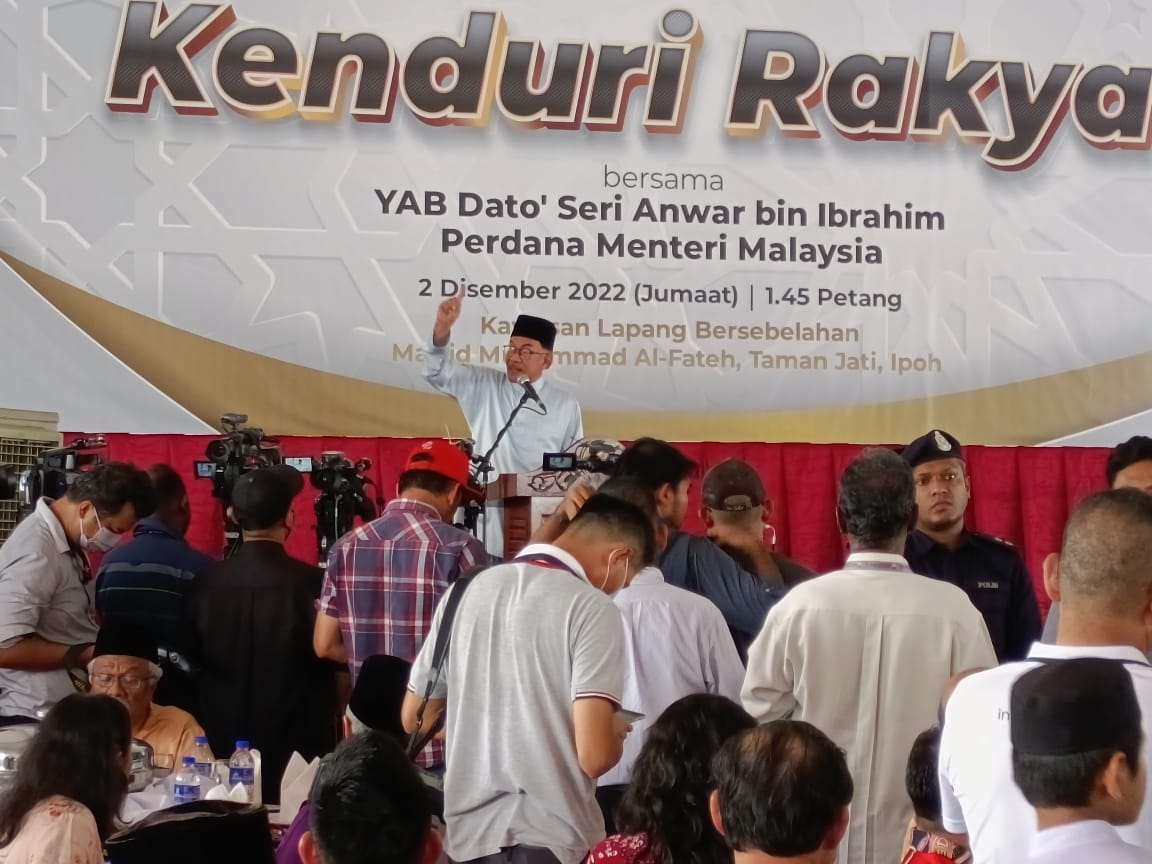 安华:周一举行内阁特别会议 最迟今午公布内阁成员