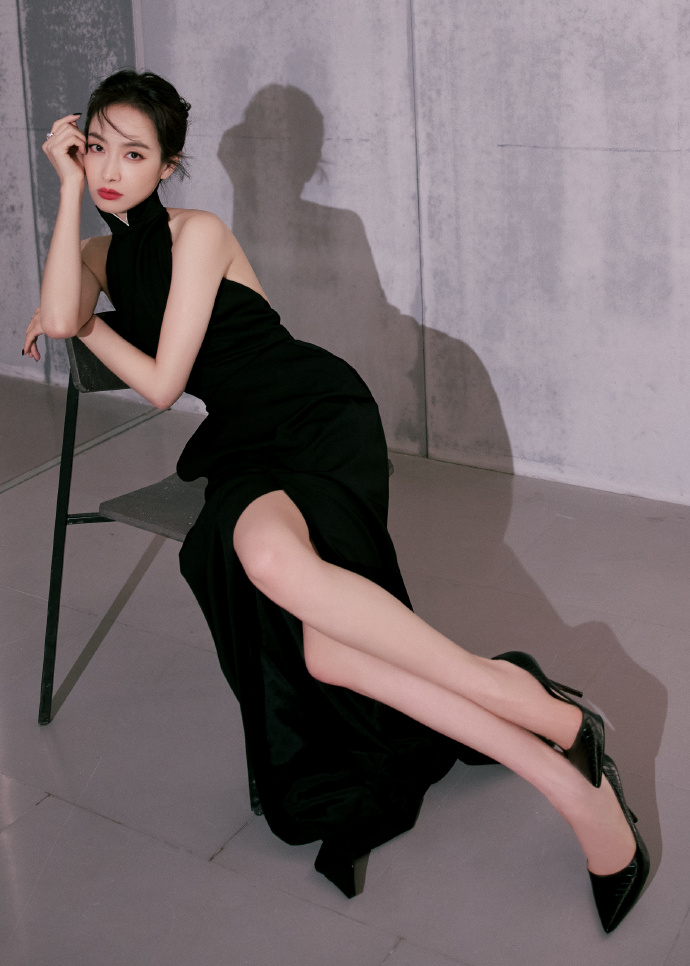 宋茜被质疑拍戏假吃 自曝“我吃完还要打包”