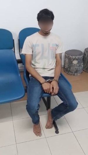 尼泊尔男子疑不堪压力而纵火烧屋并企图自杀