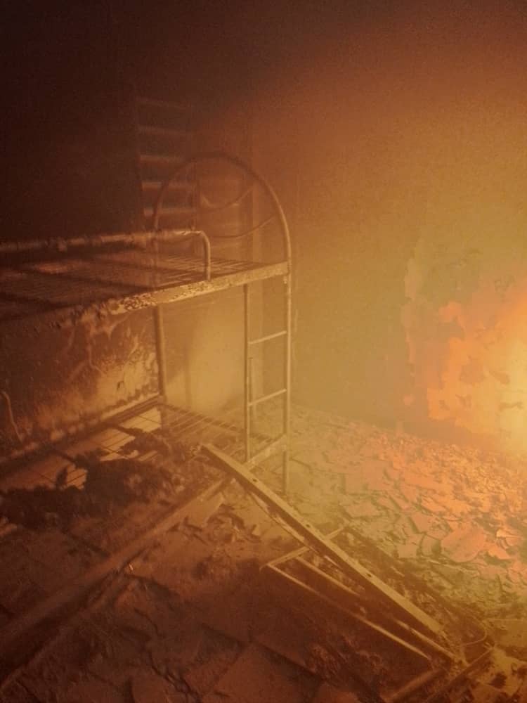 尼泊尔男子疑不堪压力而纵火烧屋并企图自杀