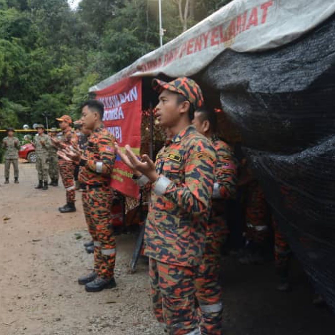 峇冬加里土崩悲剧|没日没夜参与搜救 USIM发文赞扬消拯员校友