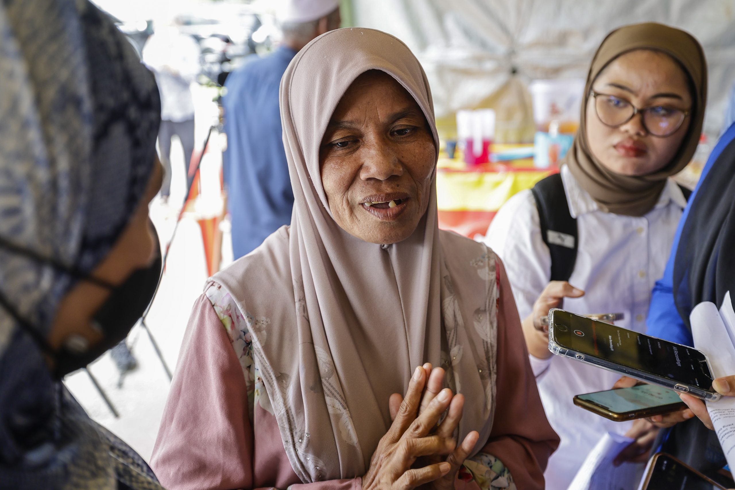 峇冬加里露营地土崩|罹难食堂助手愿不婚陪伴母亲·“她却先走了……”