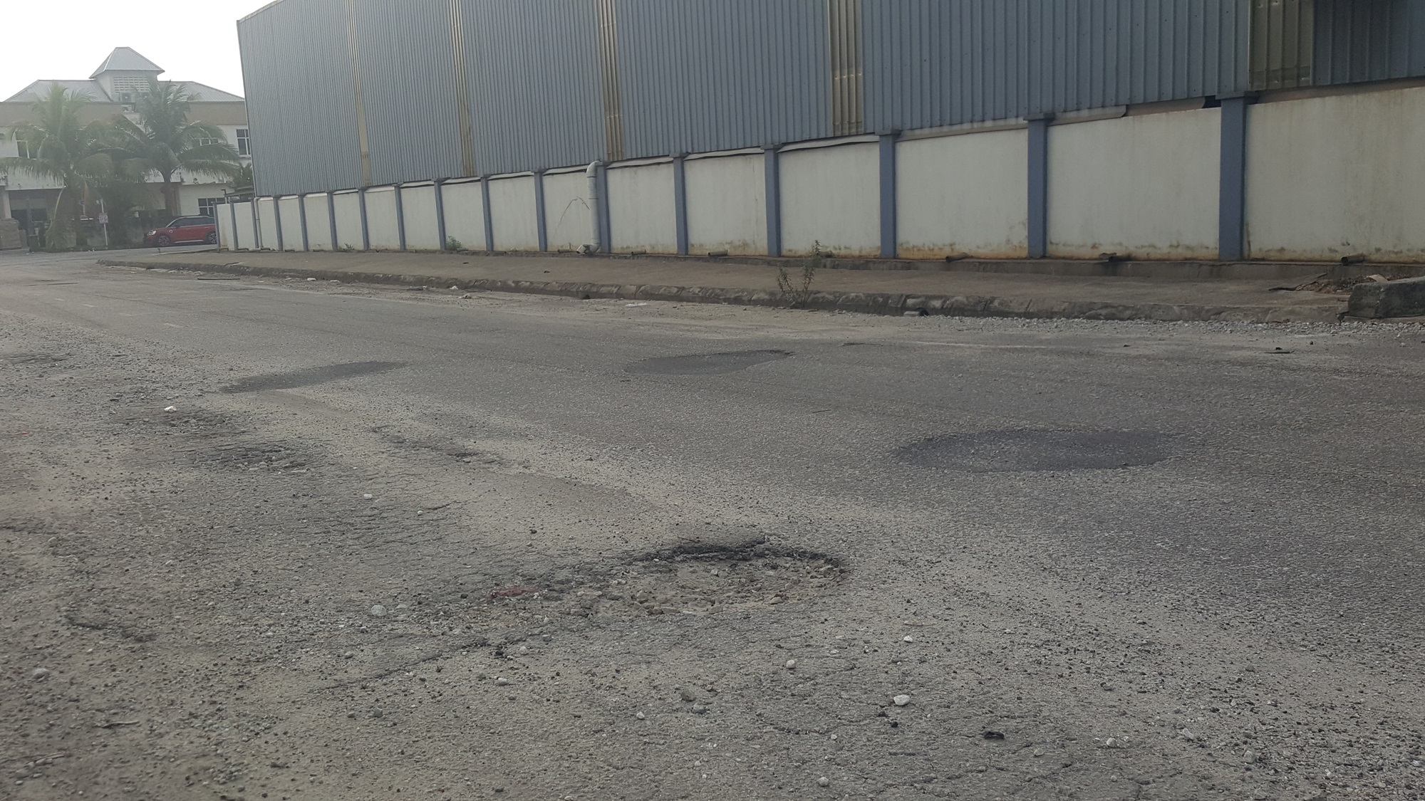 州议会/ME03头/黄思汉:探讨把工业区道路由PBT管理