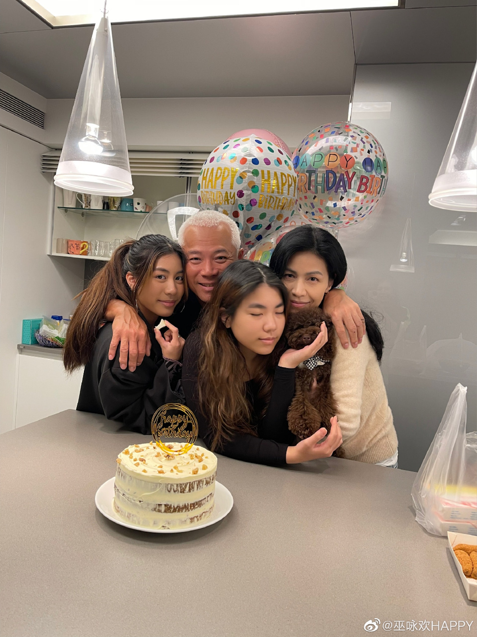 巫启贤22岁女儿被嘲像男人   霸气呛酸民：没礼貌