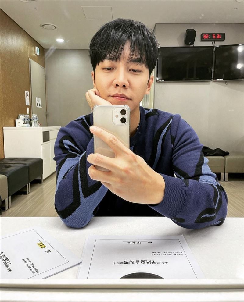 帐户多了逾1692万全捐出 李昇基首发声：继续告Hook娱乐	