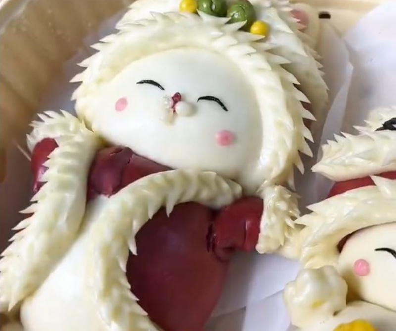 拼盘/女大学生卖造型馒头创出一片天 3年间买楼又换新车