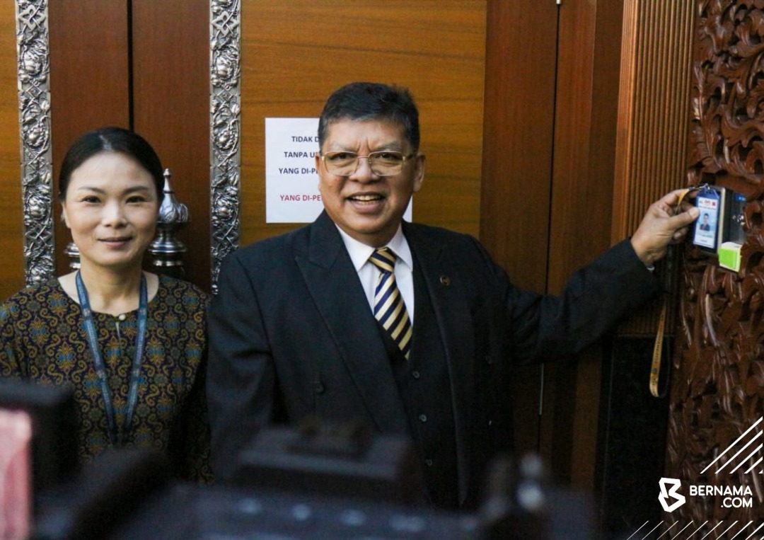 新议长及副议长·正式打卡上班!