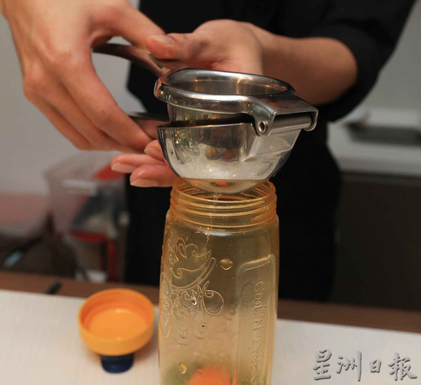 智慧王当家:在家调酒 记者:欣薇 摄影:林毅钲