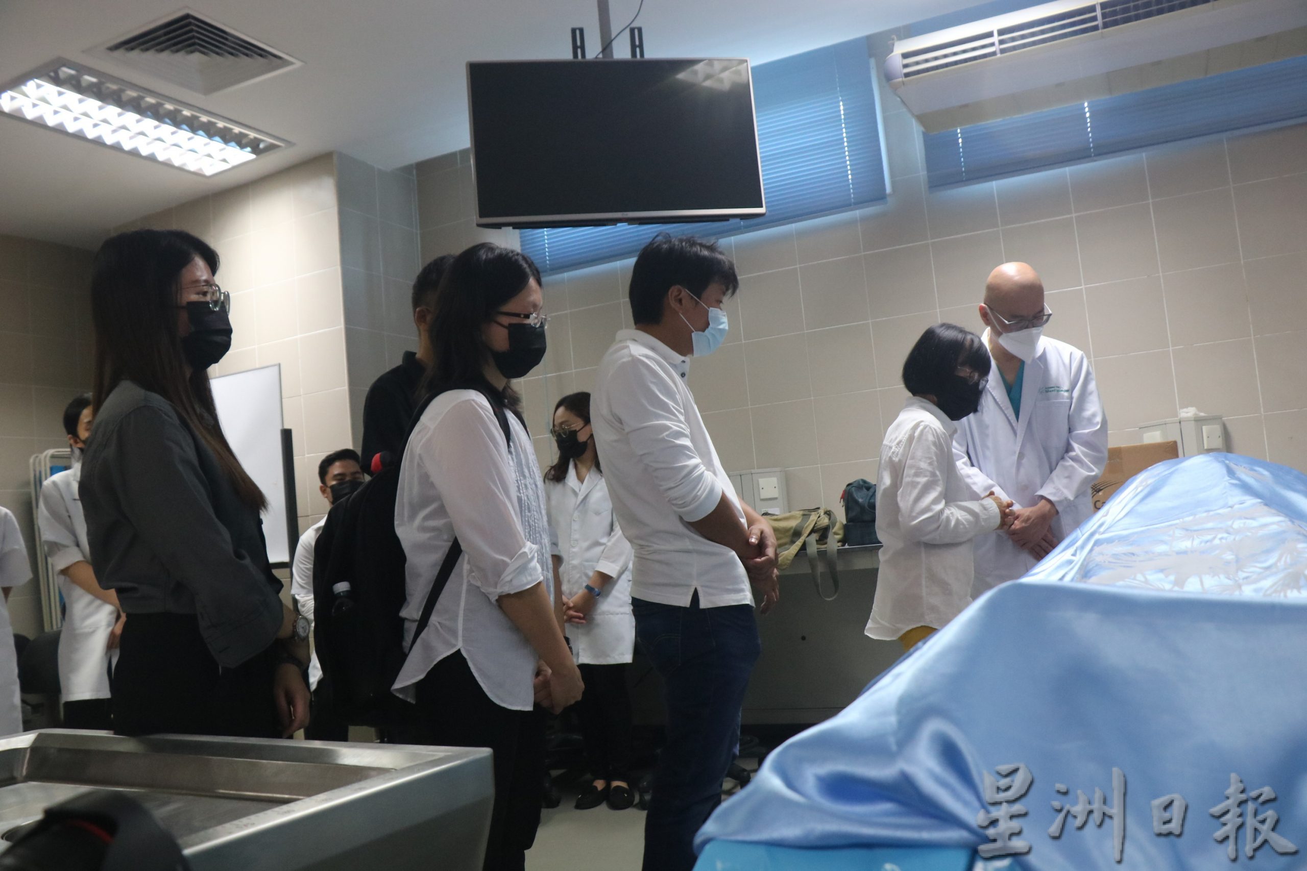 谢聿东 首位大体老师