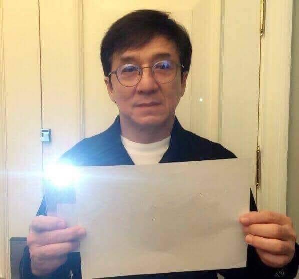 曾喊中国人必须管! 成龙挺白纸革命遭疯传