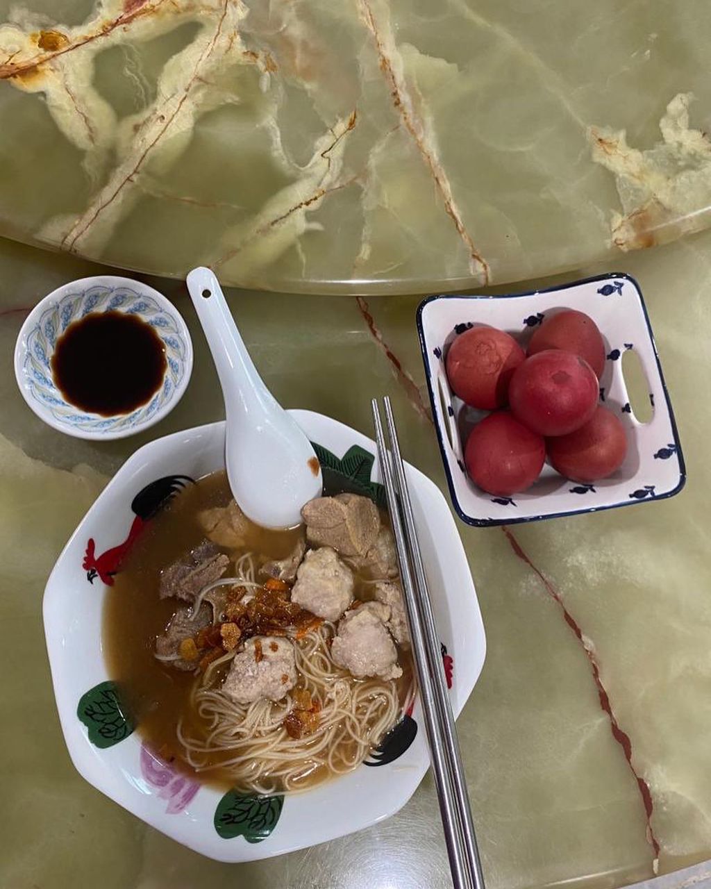 林冠英62岁生日 太太空中告白“今天明天，永远爱你” 