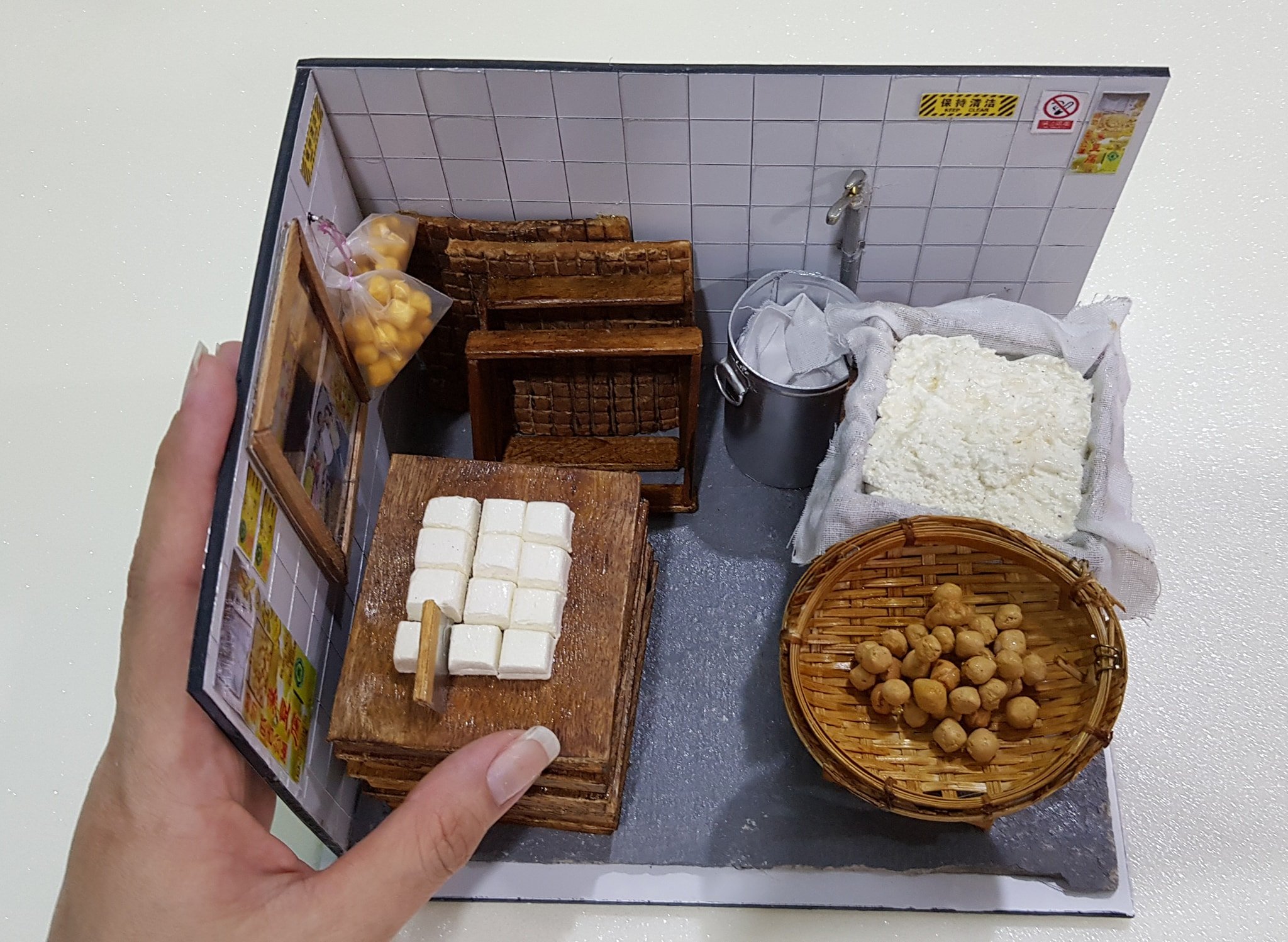 柔：【今日面谱】： 蔡晓慧手巧心细有创意 袖珍模型 太精致了