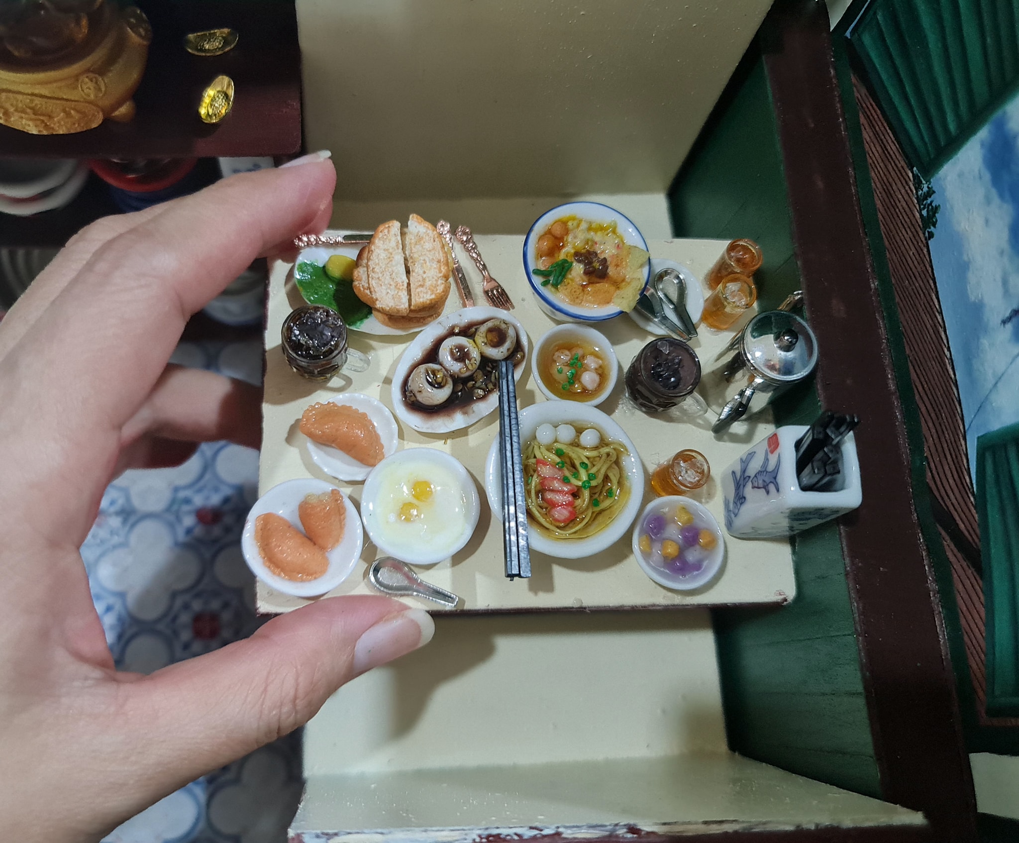 柔：【今日面谱】： 蔡晓慧手巧心细有创意 袖珍模型 太精致了