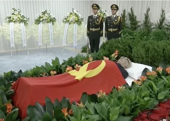 江泽民今火化 习近平胡锦涛等两代领导人送别