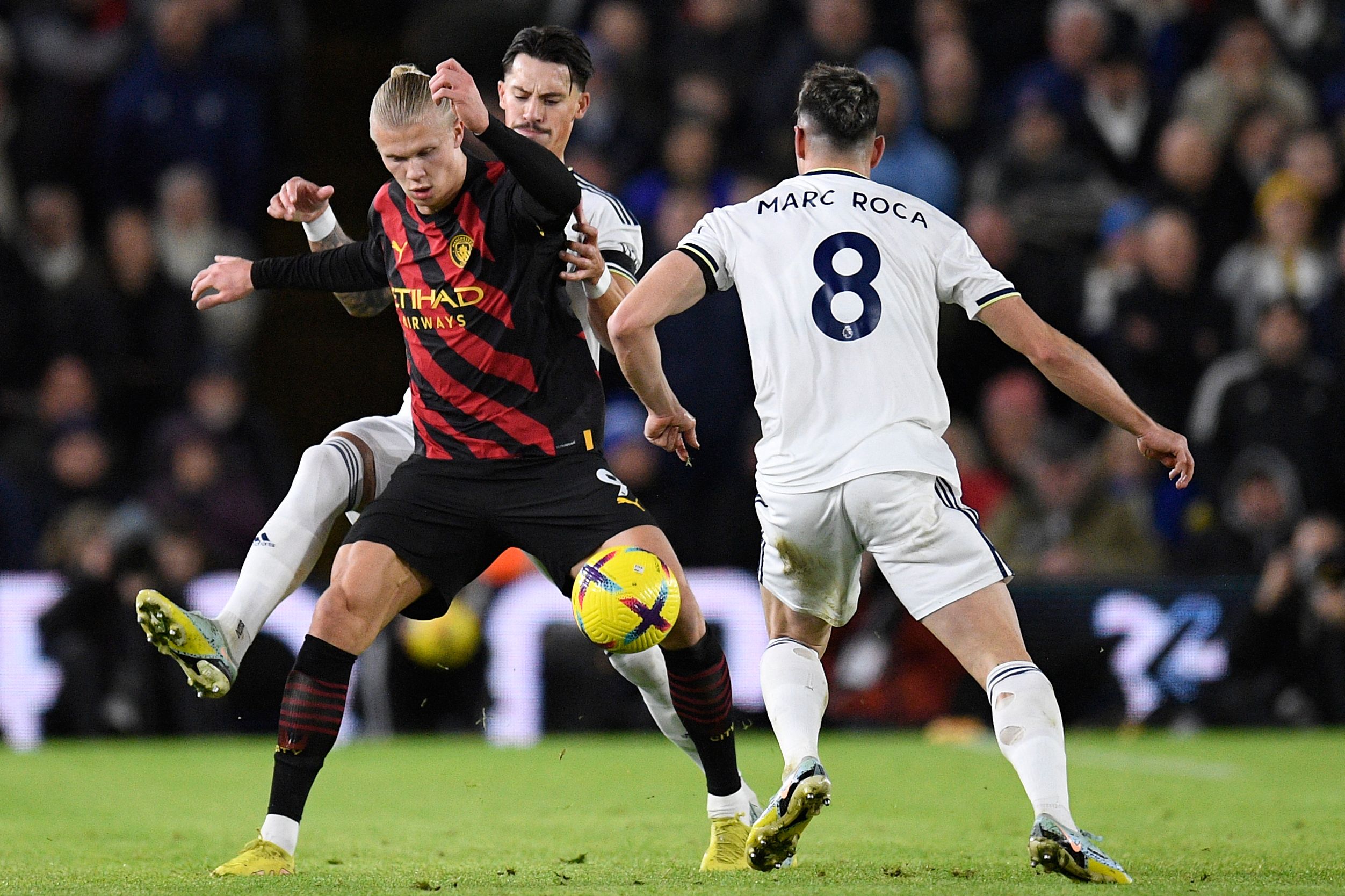 没得踢世界杯“火都来”  哈兰德14场20球创历史