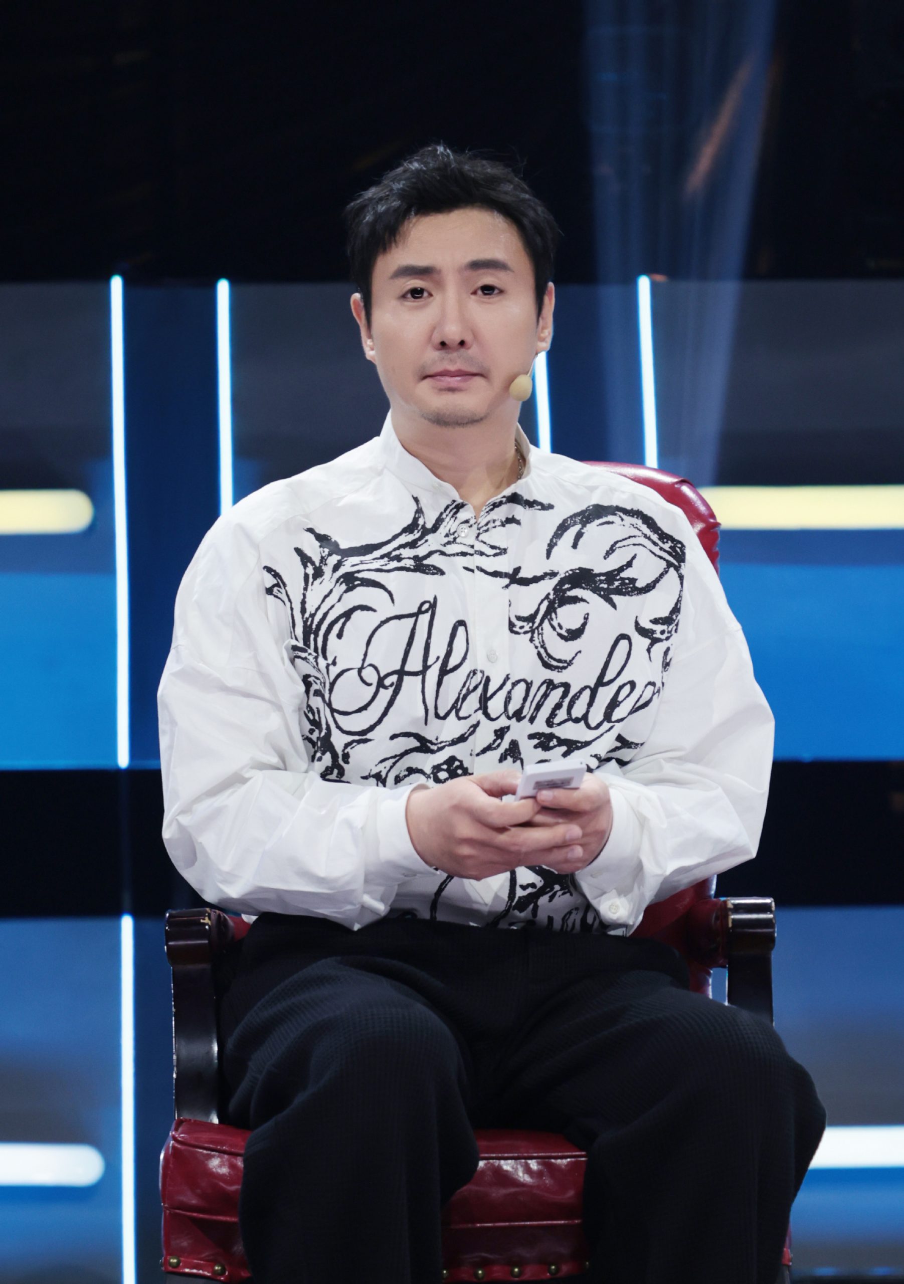 没给华晨宇宣传新歌 沈腾遭网暴