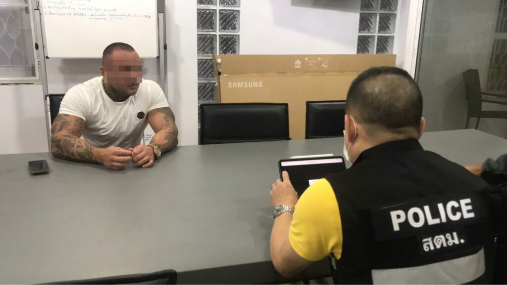 波兰男子逾期逗留被捕 一查竟是国际通缉犯