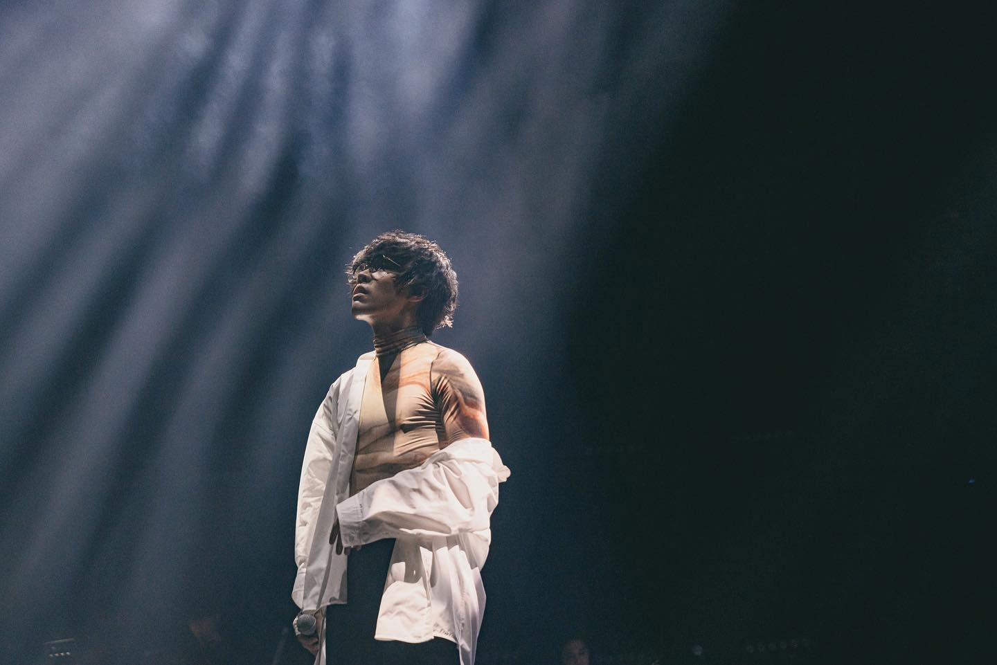 狂粉自称卢广仲太太还到经纪公司泼漆 “屡劝不听”被依毁损罪起诉	