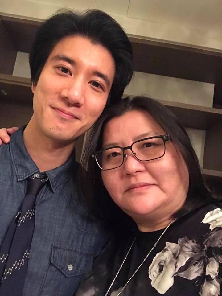 王力宏备战赌城  超大胸肌吸客