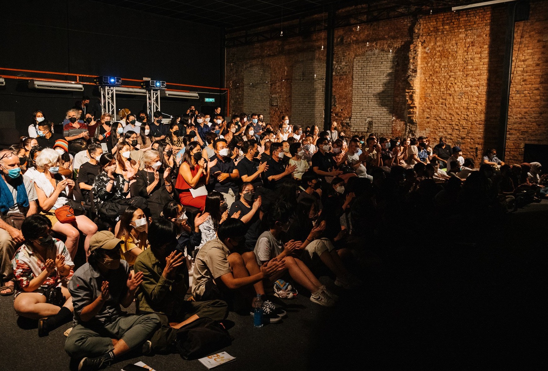 疫情后遗症浮现 表演艺术业缺舞台资金