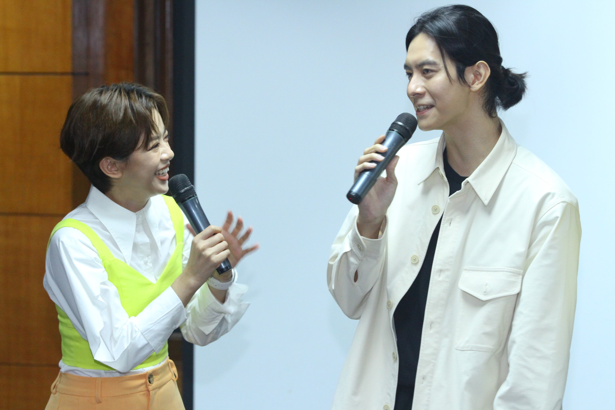 盛天俊新剧首演渣男享齐人之福 李伟燊无惧恋爱7年之痒暂不结婚	