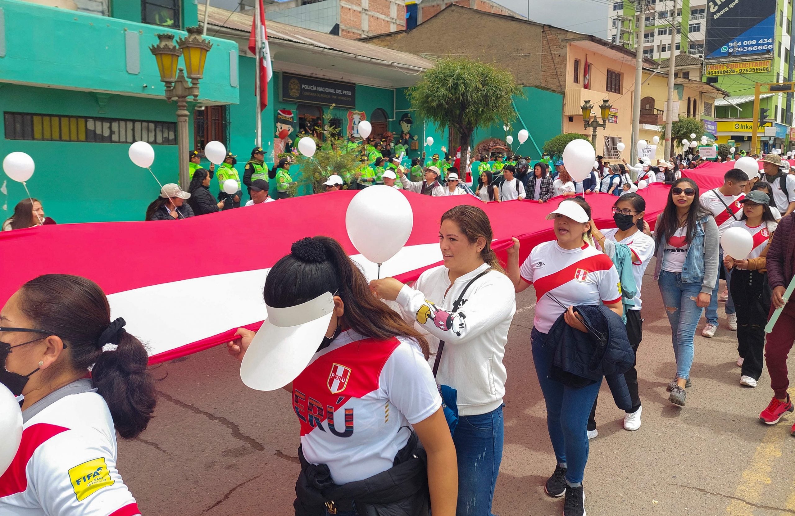 看世界/ 秘鲁总统宣布改组内阁 撤换总理