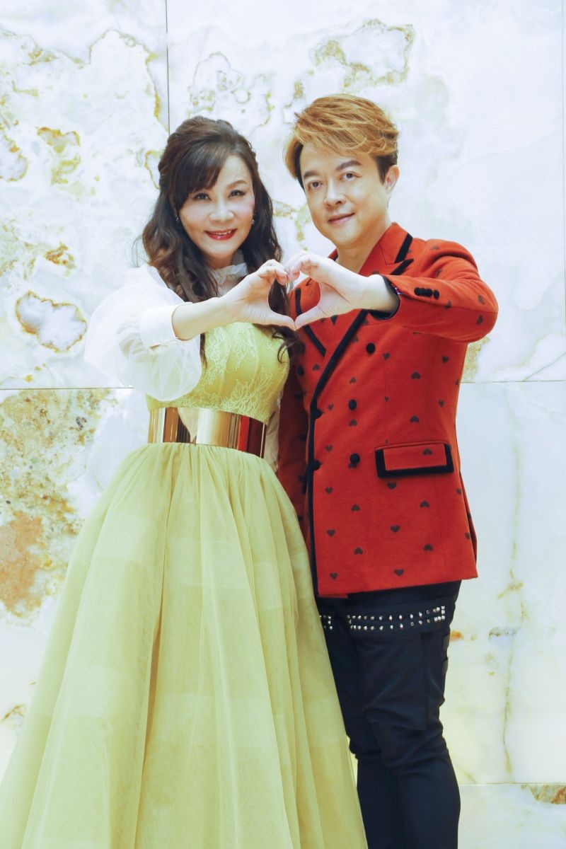 翁立友爆悄订婚  亲回：开心被祝福