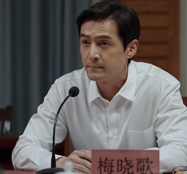 胡歌刚被曝业内封杀 新剧火速上档“安定民心”