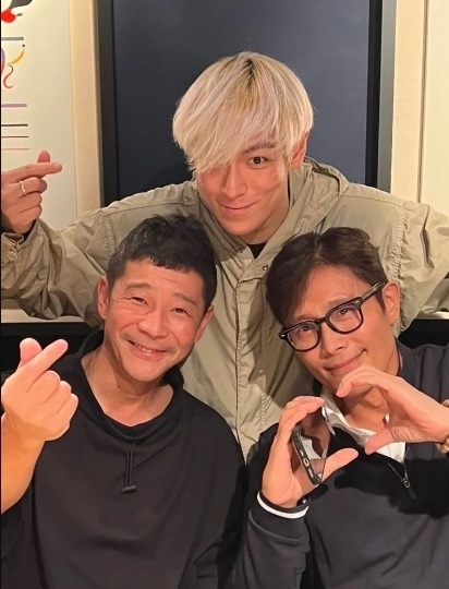 获日亿万富豪钦点  T.O.P随行上太空？