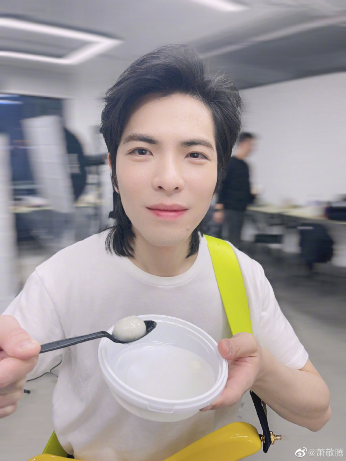 萧敬腾骨裂肌肉恐萎缩 坚持不打钢钉原因曝光