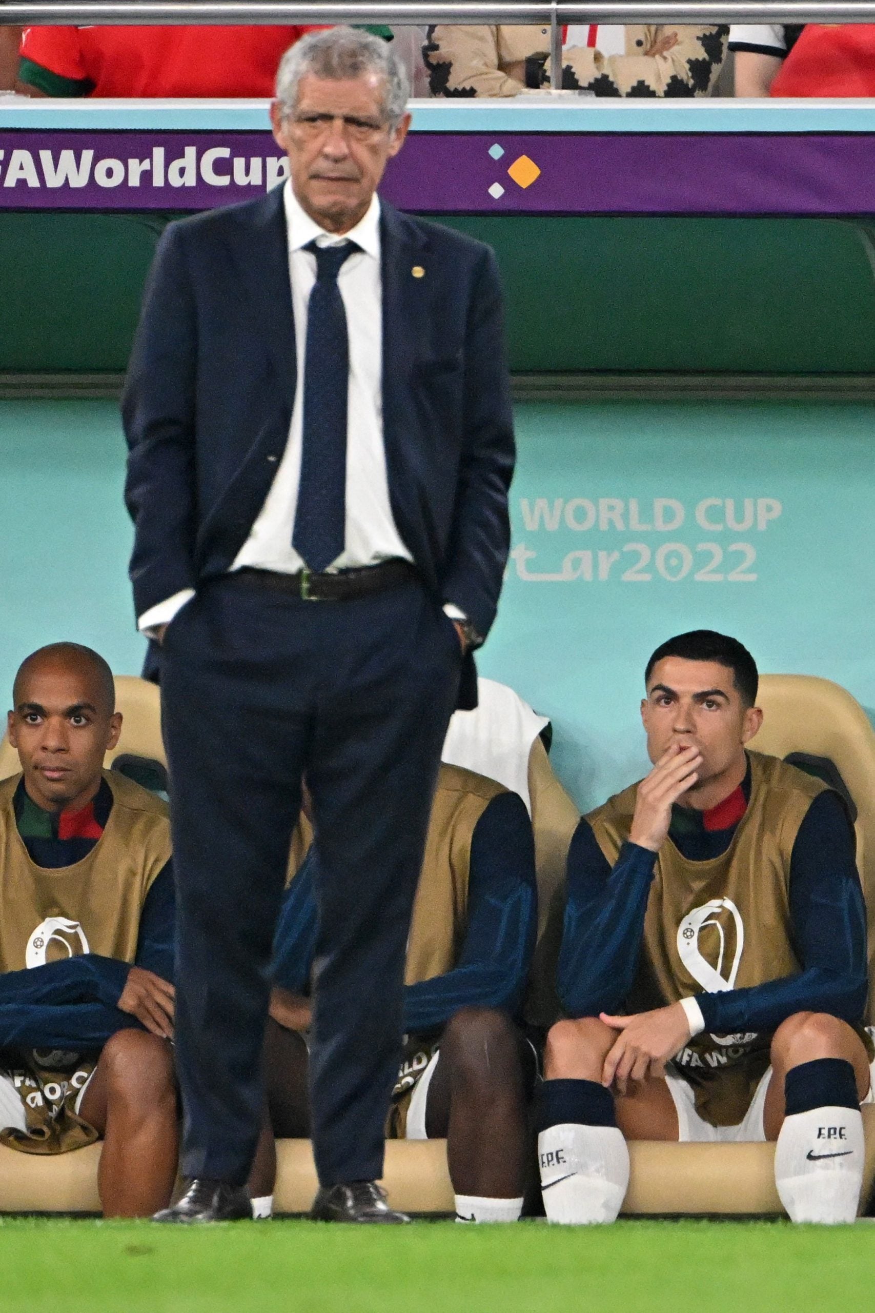 葡功勋主帅桑托斯下课 狂人成接任热门人选