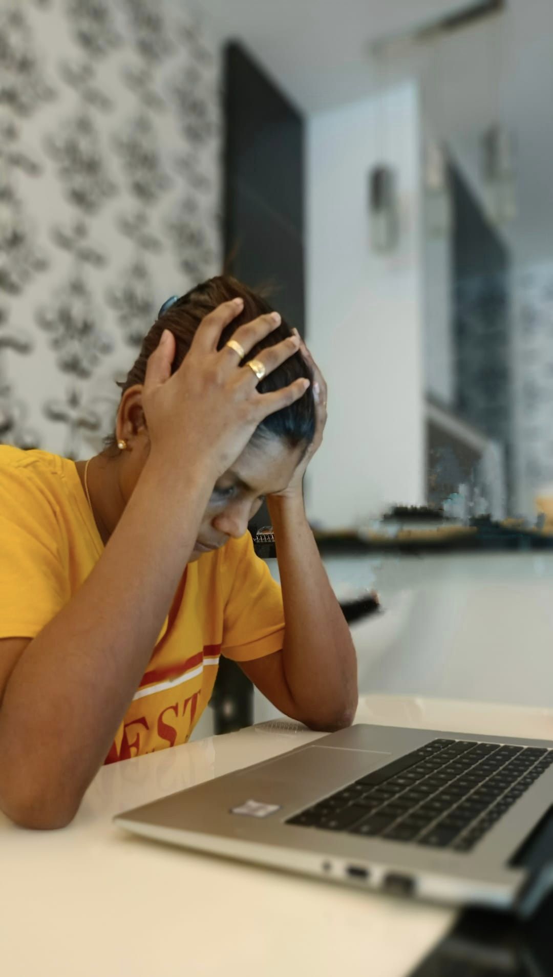 行管令后变网红 医生:压力大到想轻生