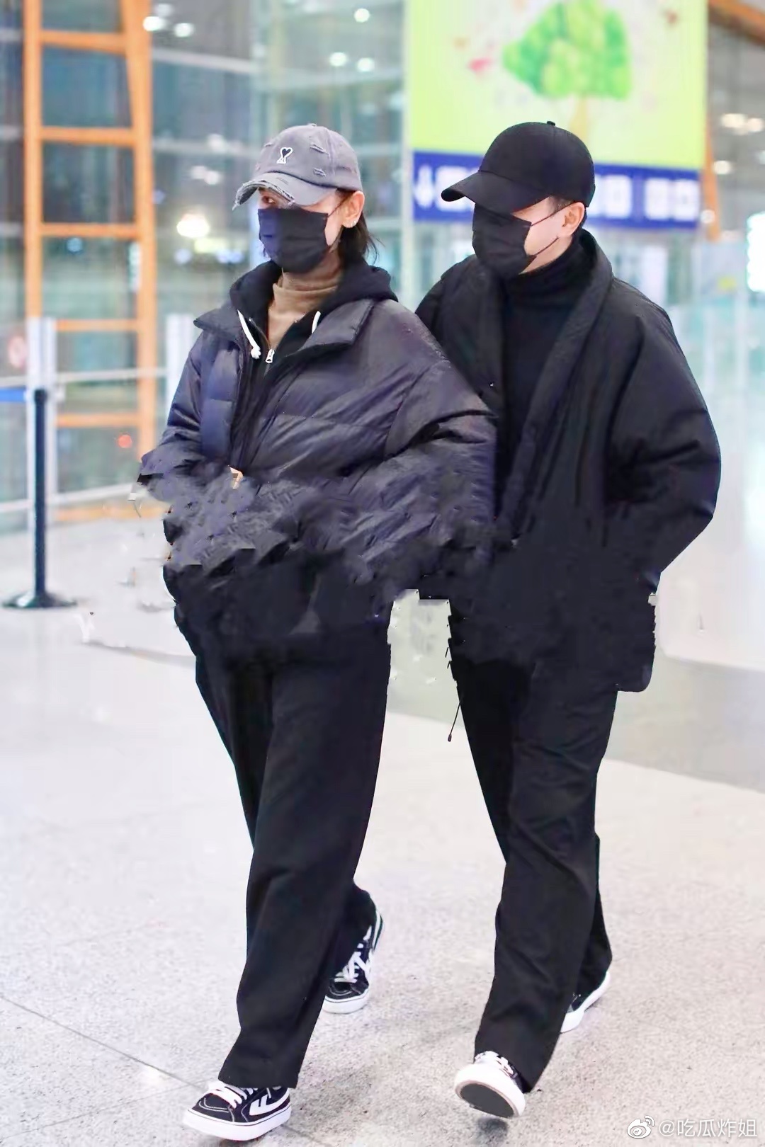 被杨幂女儿一句话气到? 刘恺威新女友无预警删光放闪片