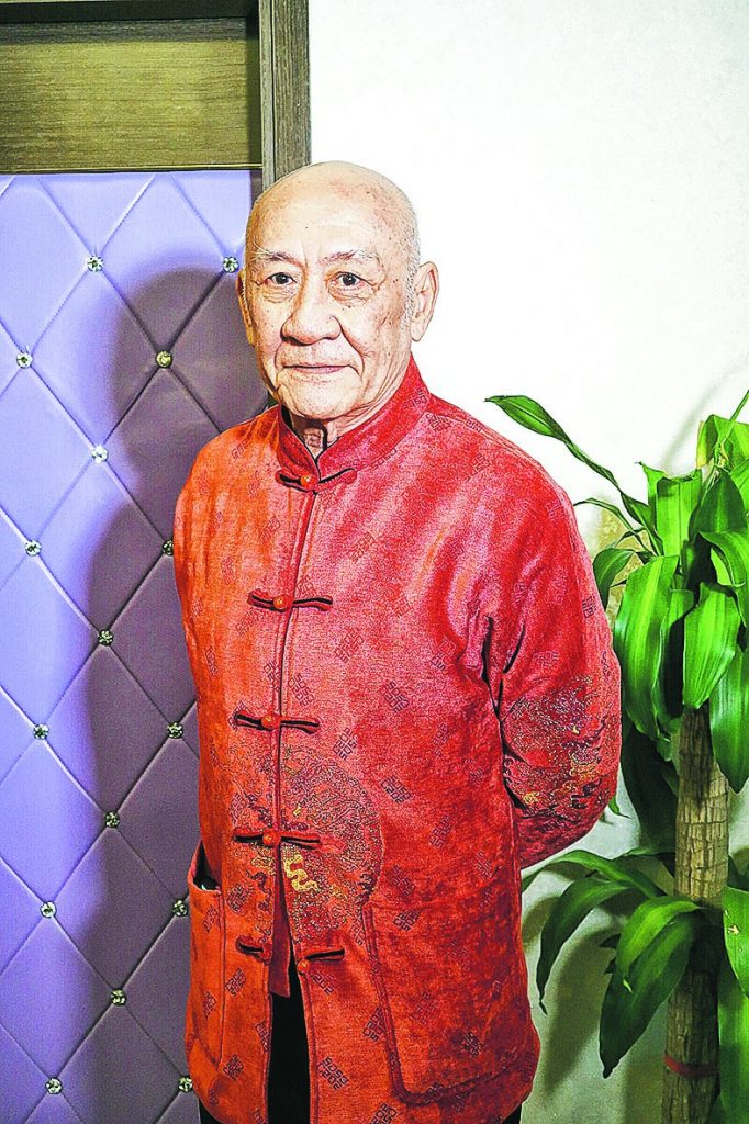 被问前妻施明即发火  李家鼎：再问掟麦走！