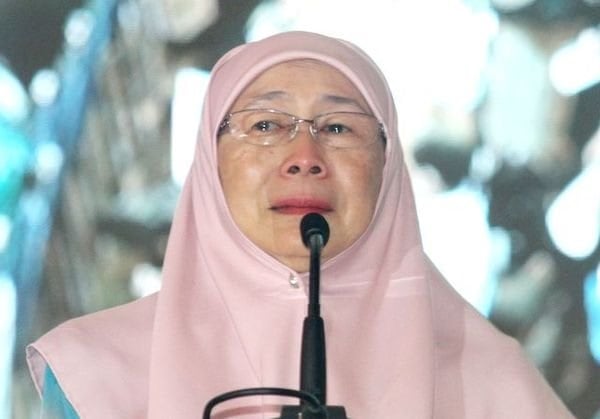 视频 | 感慨安华入狱被嘲笑 旺姐:他们笑我是囚犯的妻子