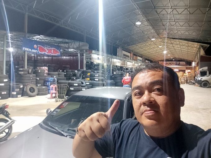 视频 | 给救护车灵车免费或半价换轮胎·华裔老板折扣逾1万令吉!