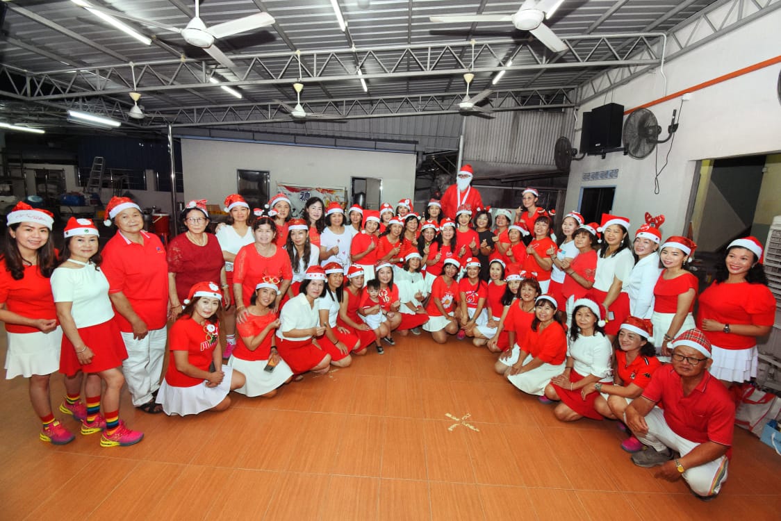 角头慈善社振安阁 圣诞节舞会庆佳节