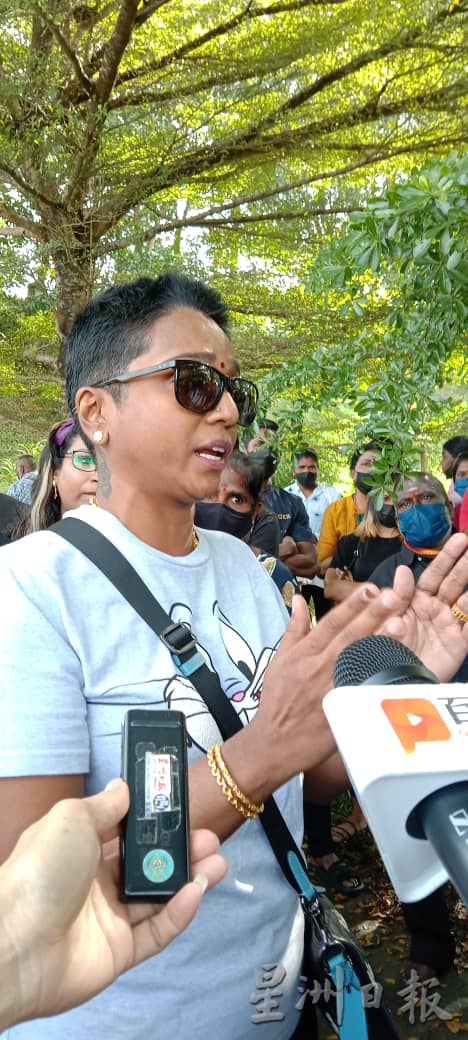 遭警方援引SOSMA法令延扣的嫌犯家属齐聚加影监狱抗议