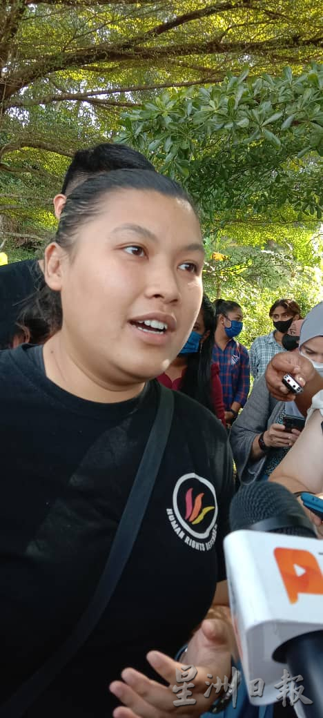 遭警方援引SOSMA法令延扣的嫌犯家属齐聚加影监狱抗议